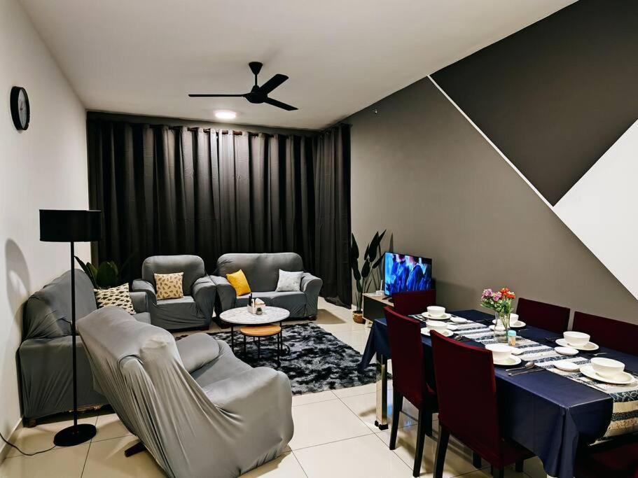 Infinity Pool 2Br Suite 7Pax @Beacon @Georgetown エクステリア 写真