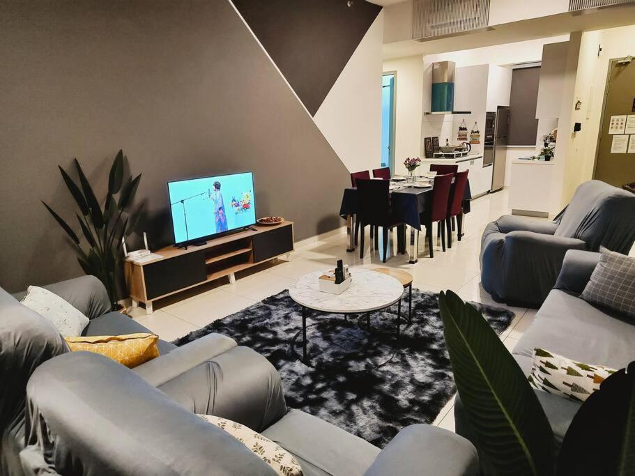 Infinity Pool 2Br Suite 7Pax @Beacon @Georgetown エクステリア 写真